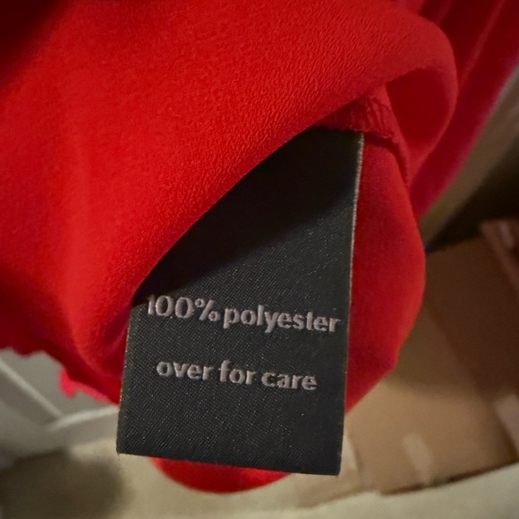 NWT Womens Size 2X The Limited Red Ruffle Accent V-Neck Button Down Blouse Top - Picture 3 of 3